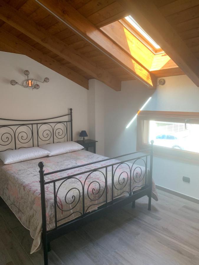 Casa Vacanze Anais นุส ภายนอก รูปภาพ